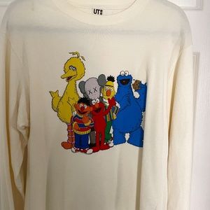 RARE Uniqlo X Kaws X Sesame Street - Off White/Cream Sweatshirt - Size M